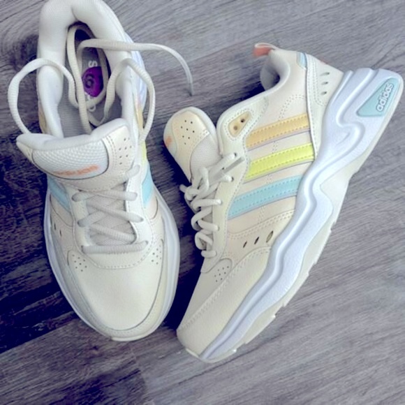 ADIDAS NEO STRUTTER GX6160 MARATHON RUNNING /SNEAKERS Size 6.5, FITS LIKE 7.5 - Picture 3 of 7